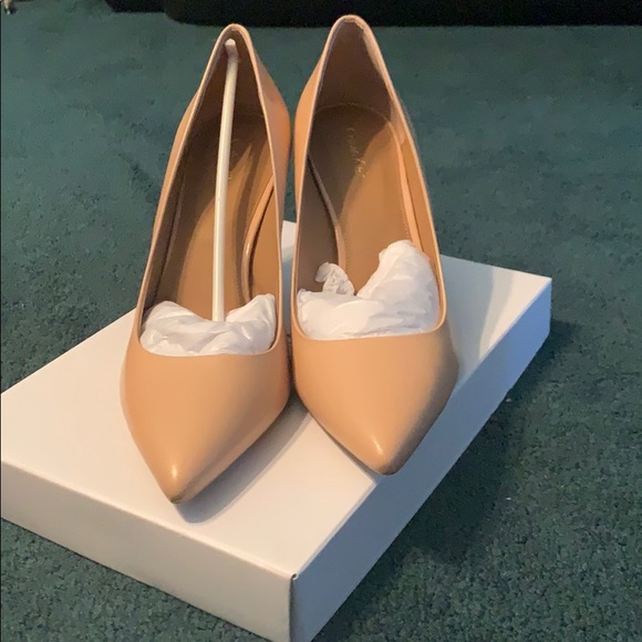 A Blush Nude Pump you need to have in your closet! - Picture 3 of 3